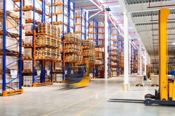 Warehousing Meets Industry 4.0: Trends Every Industrial Leader Should Know